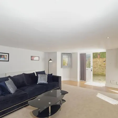 Stunning Spacious - Sleeps 6 Apartman Harrogate