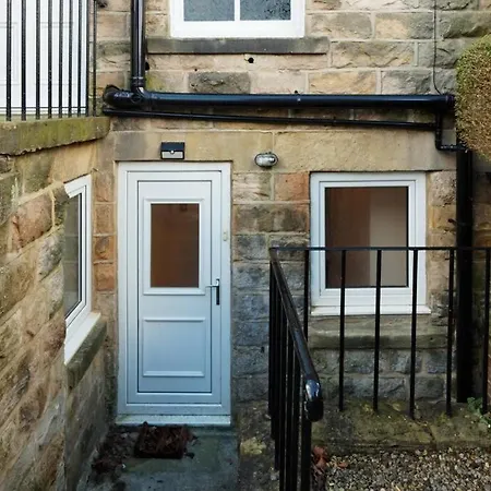 Stunning Spacious - Sleeps 6 *