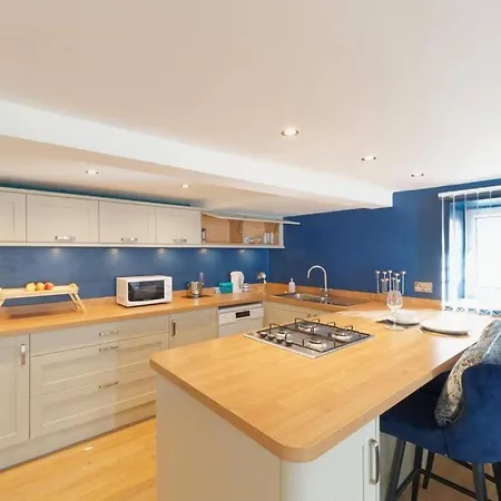Apartment Stunning Spacious - Sleeps 6